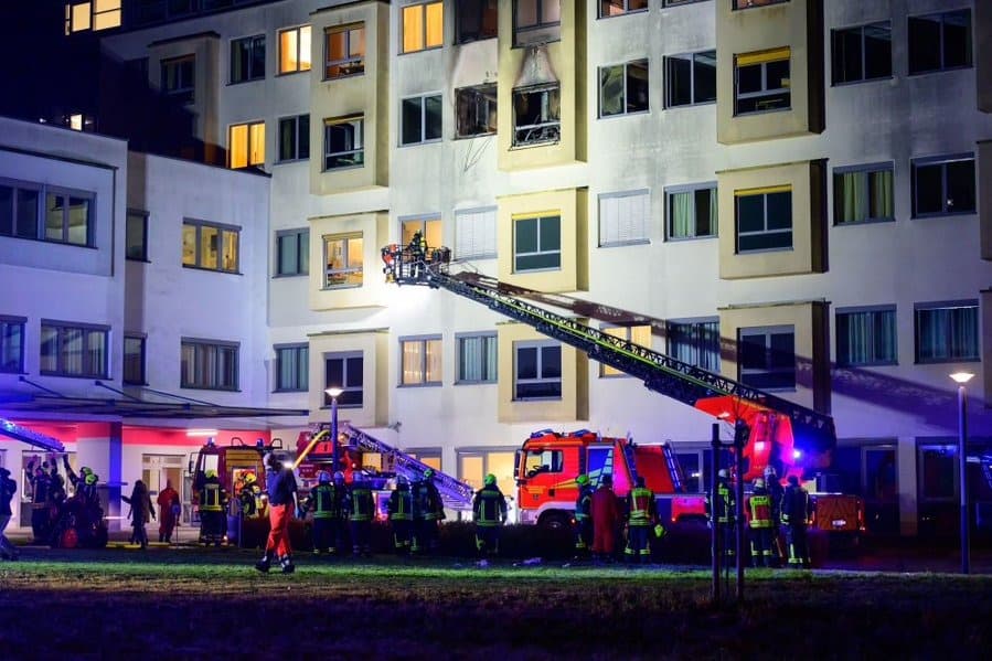VÍDEO: Hospital da Alemanha pega fogo, quatro pessoas morrem e várias ficam em estado grave