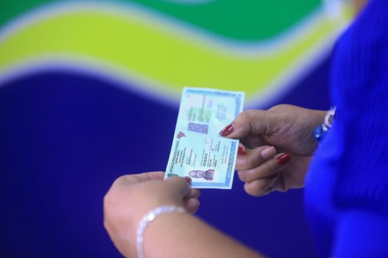 RG e certidão de nascimento têm validade? Saiba quando o documento precisa ser trocado