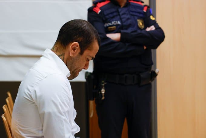 Inicia em Barcelona o julgamento de Daniel Alves, acusado de agressão sexual em boate