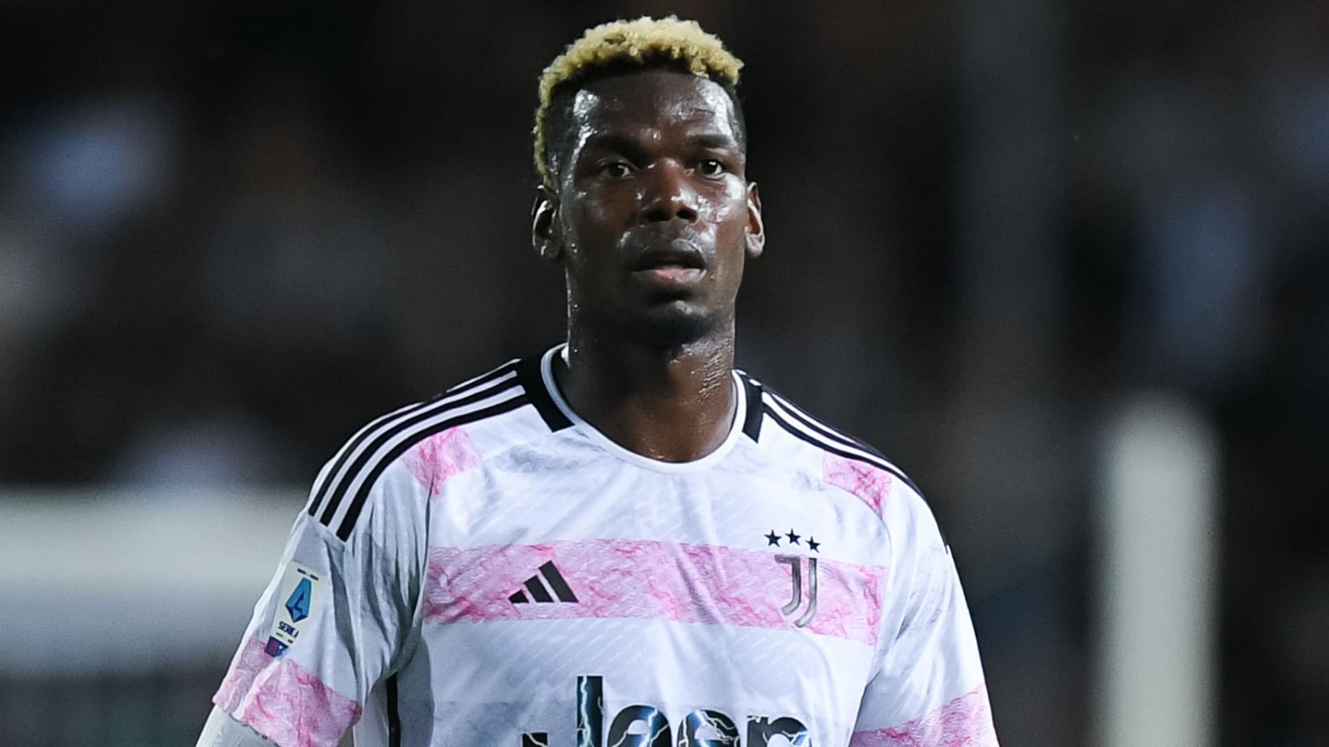 Astro francês Paul Pogba é suspenso do futebol por quatro anos; saiba motivo