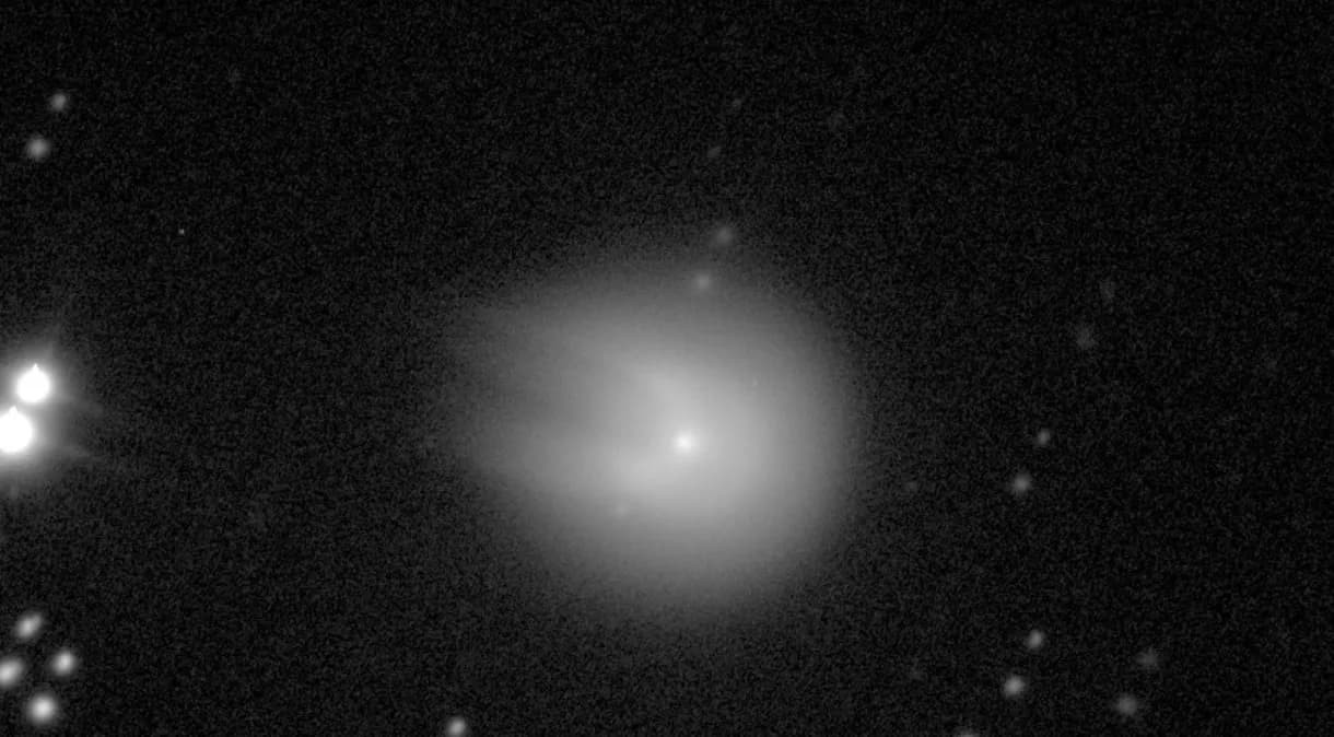 “Cometa do Diabo” pode aparecer no céu durante eclipse solar