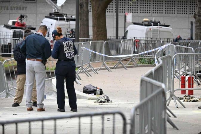 Estados Unidos: Morre homem que ateou fogo no próprio corpo durante julgamento de Trump