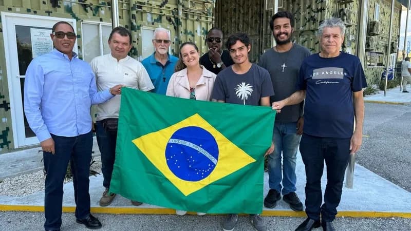 Itamaraty usa helicóptero para resgatar sete brasileiros e uma idosa alemã no Haiti