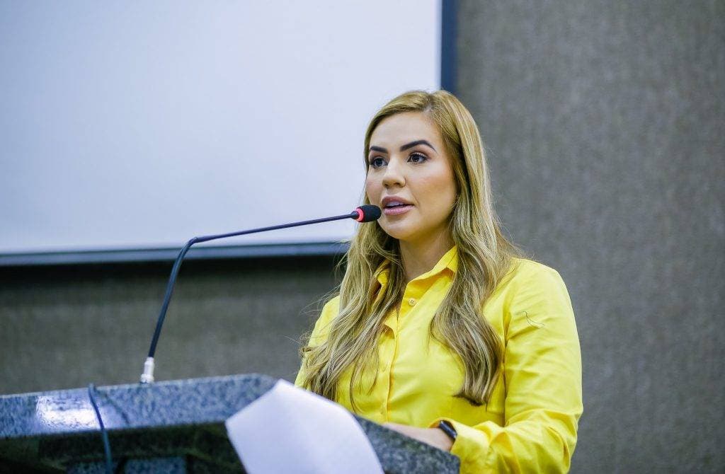 Deputada do PL celebra aprovação do requerimento sobre escândalo envolvendo Elon Musk