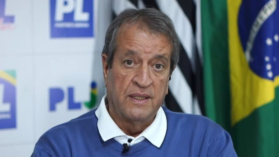 Bolsonaro vai indicar vice de Flávio, diz Valdemar Costa Neto