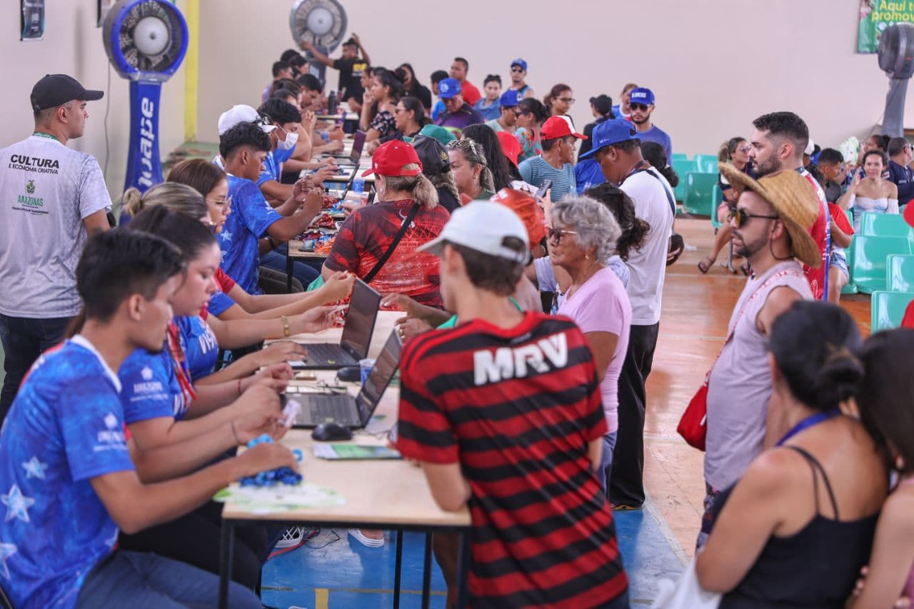 Parintins 2024: Começa a arrecadação de alimentos em troca de ingressos para a Festa dos Visitantes