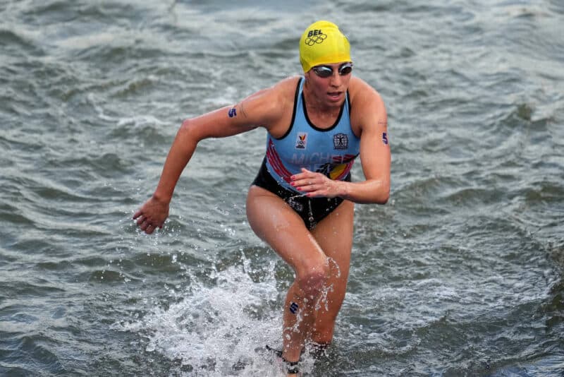 Triatleta belga fica doente após competir no rio Sena pelos Jogos Olímpicos de Paris