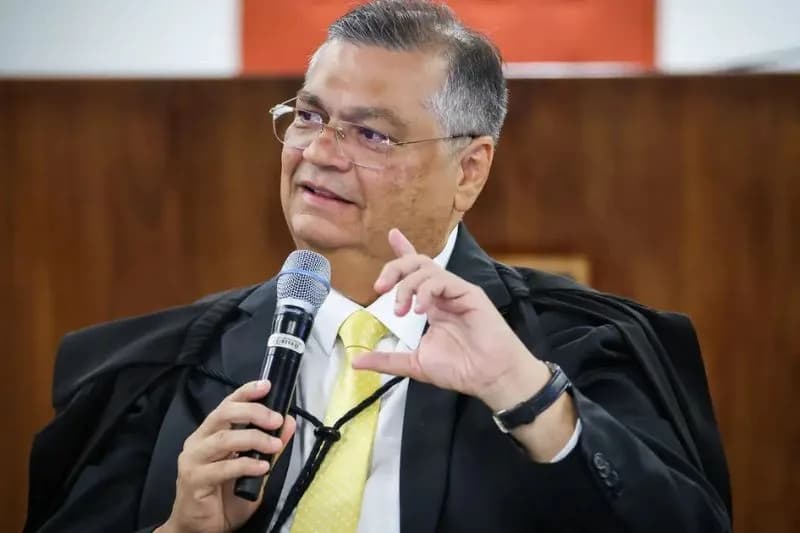 Flávio Dino defende atuação do STF e afirma que Corte ‘acerta muito mais do que erra’
