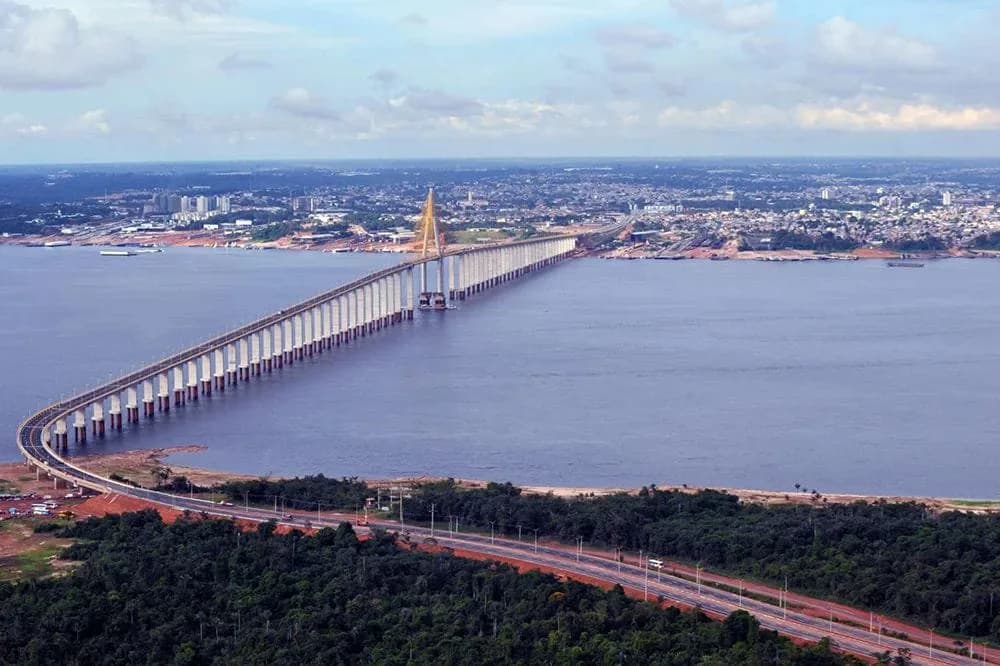 Adolescentes são apreendidos na Ponte ‘Rio Negro’ com motocicleta roubada