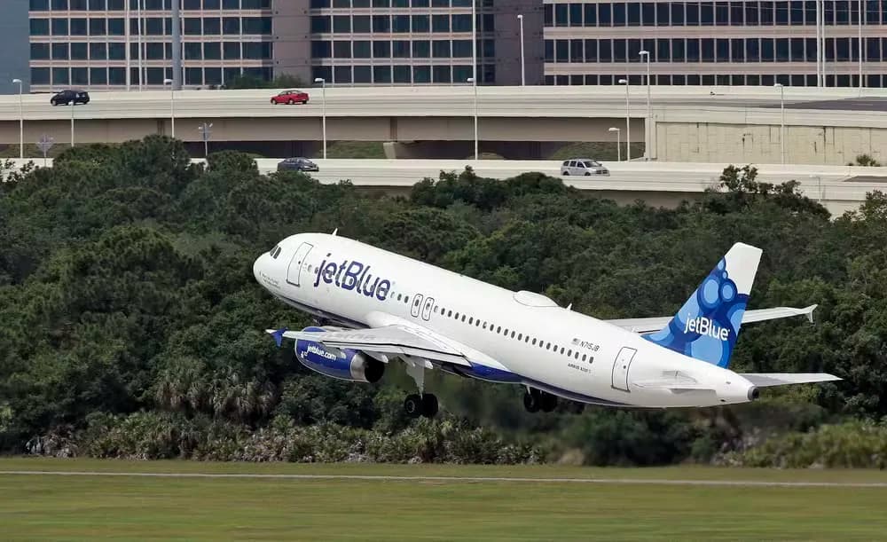 EUA: Corpos são encontrados em trem de pouso de avião que pousou na Flórida