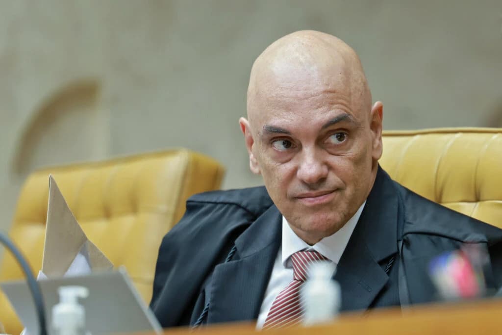 Alexandre de Moraes tem cartão de crédito da bandeira Mastercard bloqueado pelo Banco do Brasil