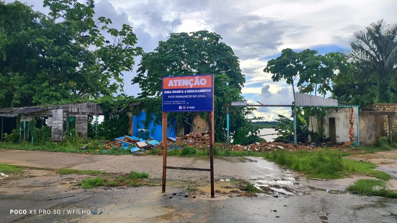 Defesa Civil instala placas de sinalização em áreas de risco em Manicoré