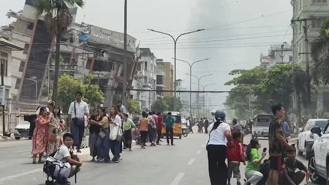 Terremoto na Ásia: mais de 300 pessoas estão desaparecidas, dizem autoridades locais