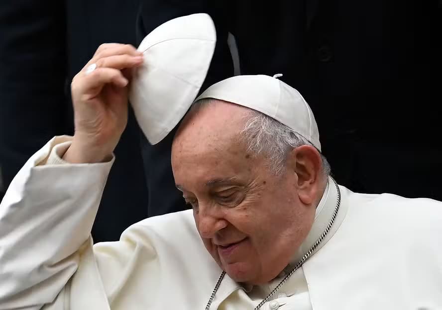 Vaticano divulga vídeo inédito de Papa aos jovens: “Aprendam a escutar”
