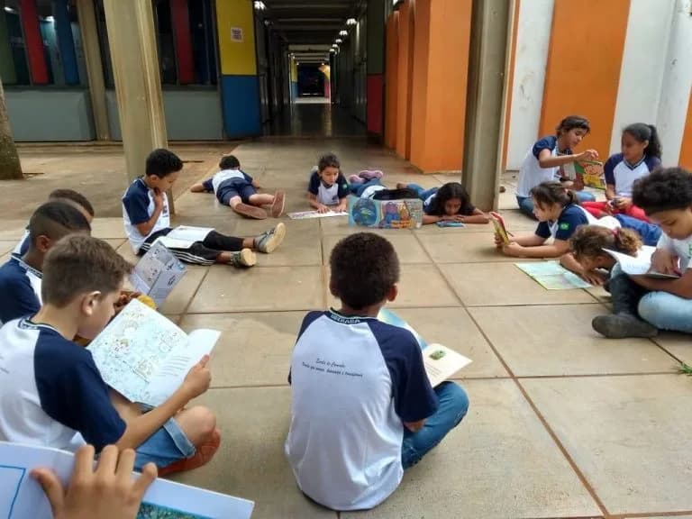 Projeto na Câmara dos Deputados cria política contra violência nas escolas