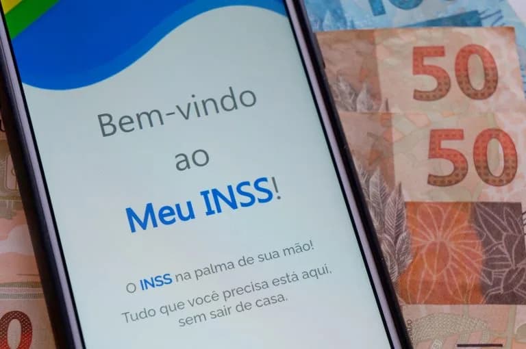 Aposentados terão reajuste e INSS divulga novos valores