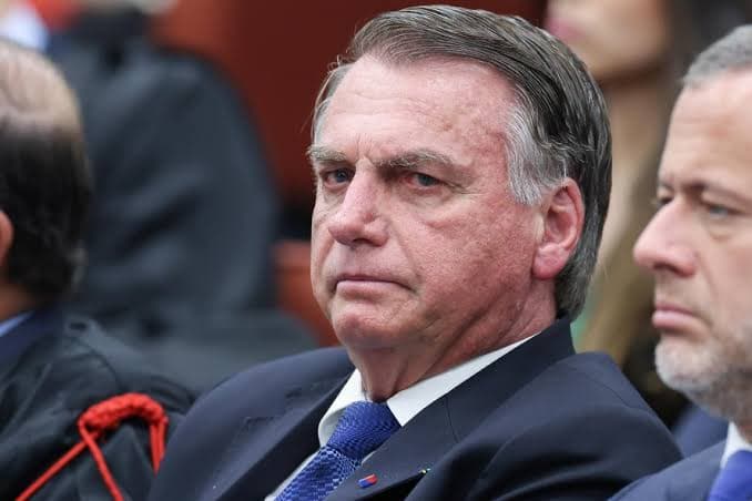 Oposição e governistas reagem à operação da PF contra Bolsonaro: “Perseguição”, “grande dia”