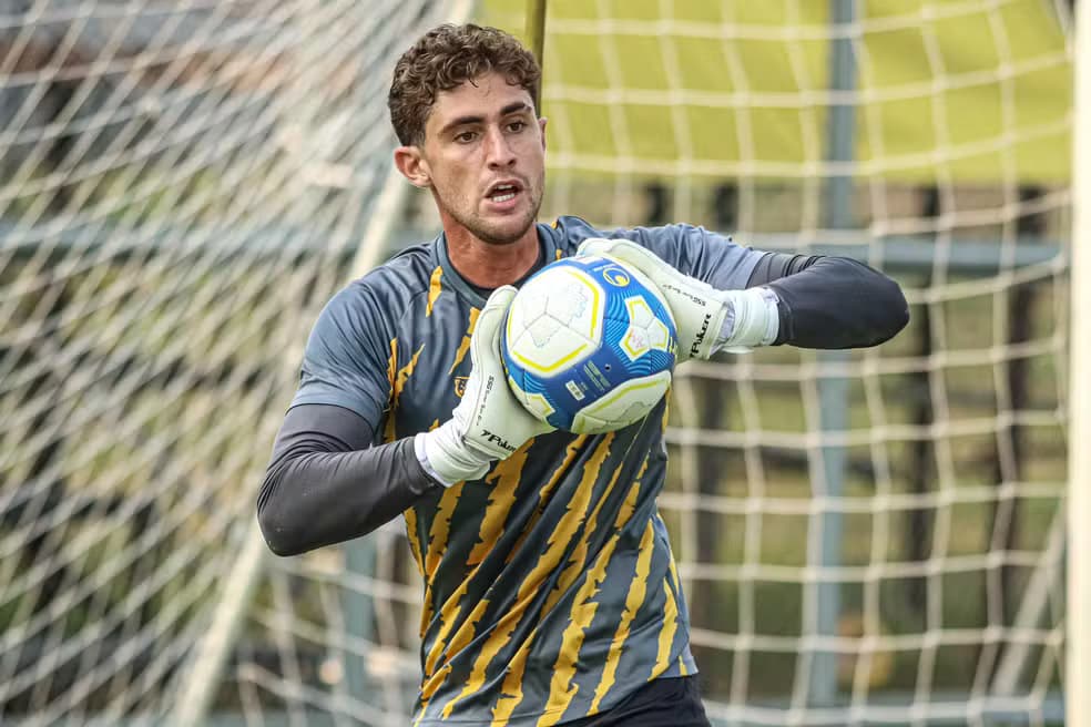 Pedro Caracoci pode estar de malas prontas para o exterior