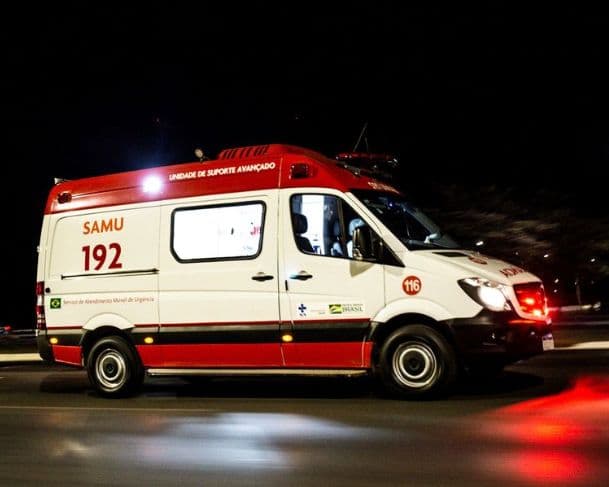 Morador em situação de rua é esfaqueado durante discussão no São Geraldo