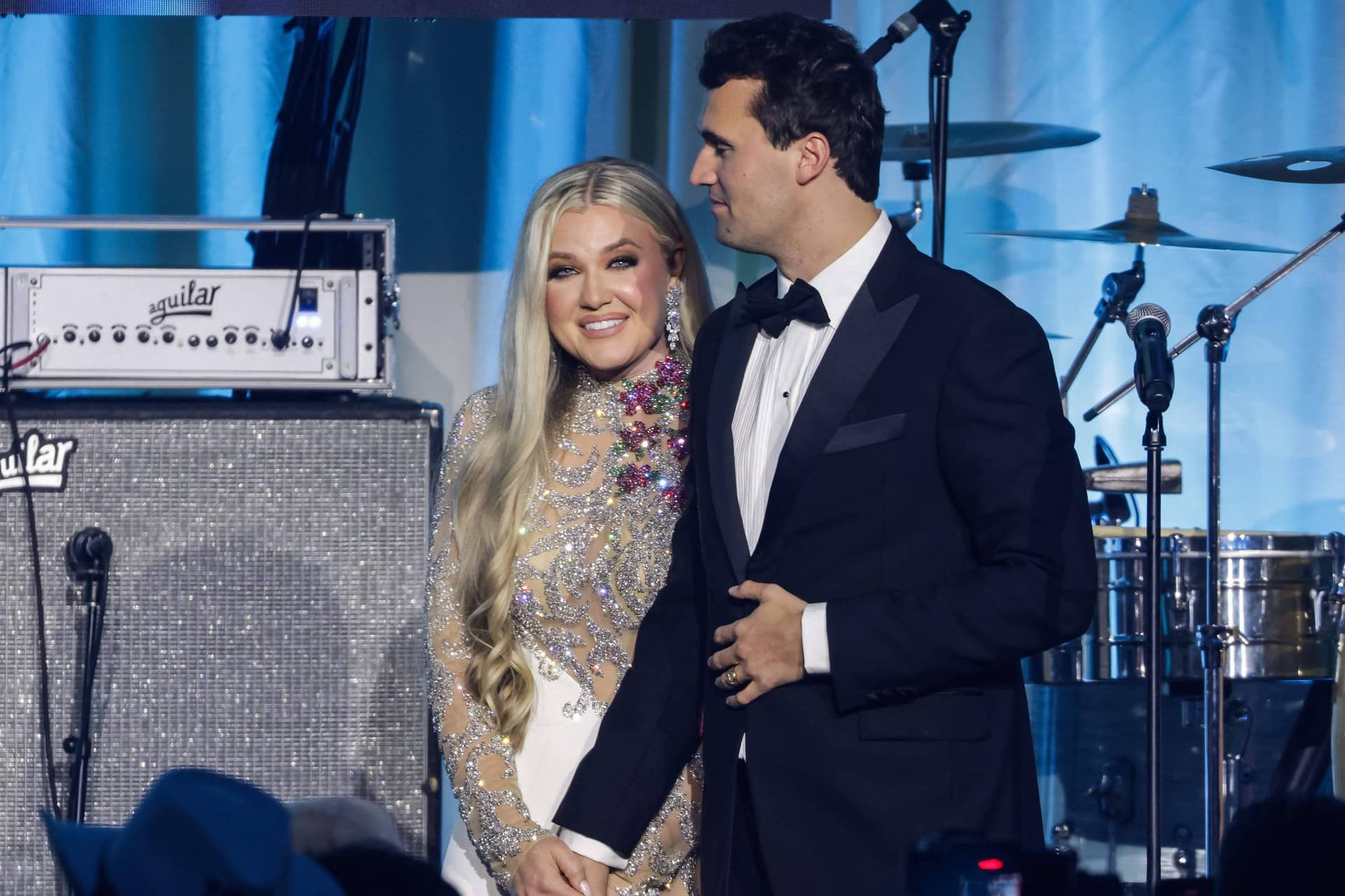 Viúva de Charlie Kirk diz que perdoa assassino do marido em cerimônia nos EUA