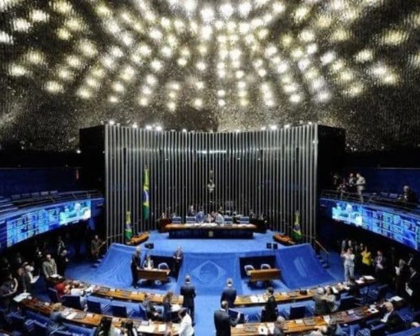 Senadores votam a favor de mudança na Lei da Ficha Limpa; veja os votos