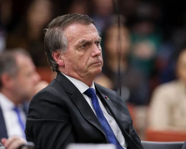 Com a condenação, Bolsonaro poderá também perder patente de capitão; entenda