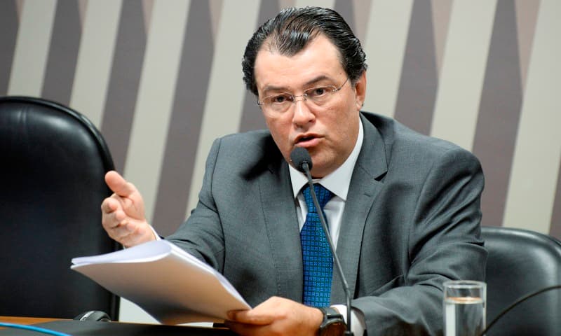 Pesquisa: Braga lidera para o Senado, enquanto Wilson e Alberto Neto empatam