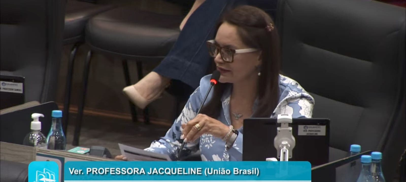 Jacqueline retorna à CMM sem embates ou discussões afloradas