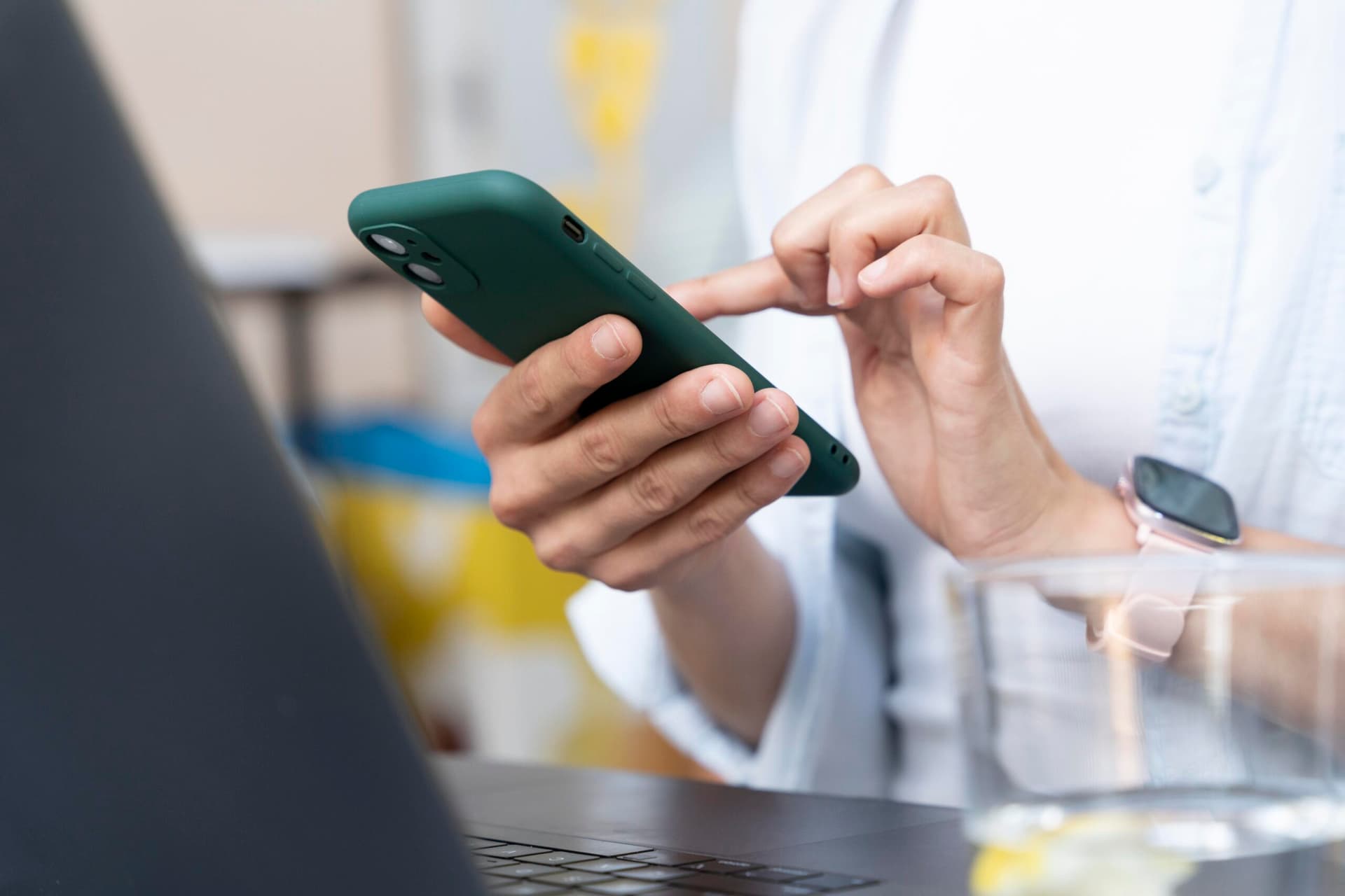 WhatsApp apresenta instabilidade com falhas no envio de mensagens nesta terça-feira (4/11)