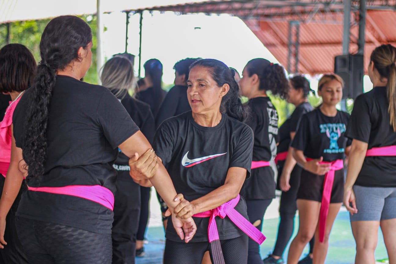 Vila Olímpica de Manaus recebe aulão gratuito de defesa pessoal feminina neste domingo (21/12)