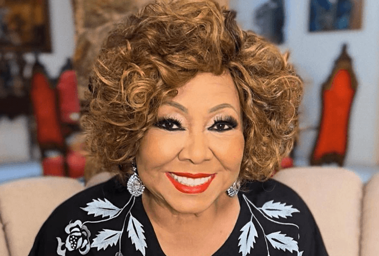 Bandidos roubam carro da cantora Alcione no RJ