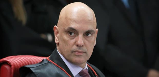 Moraes pede a Fachin que todos os juízes citados no caso Master sejam intimados