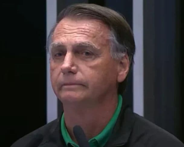 Defesa de Bolsonaro diz que arma não localizada está com a Polícia Civil