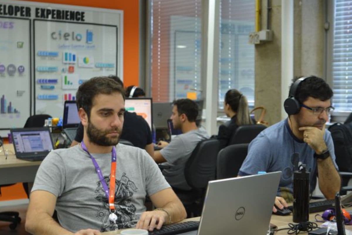 Nova regra obriga empresas a cuidar da saúde mental dos funcionários
