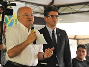 O retorno de José Melo no tabuleiro de David Almeida: ativo eleitoral ou teste de memória do eleitor?
