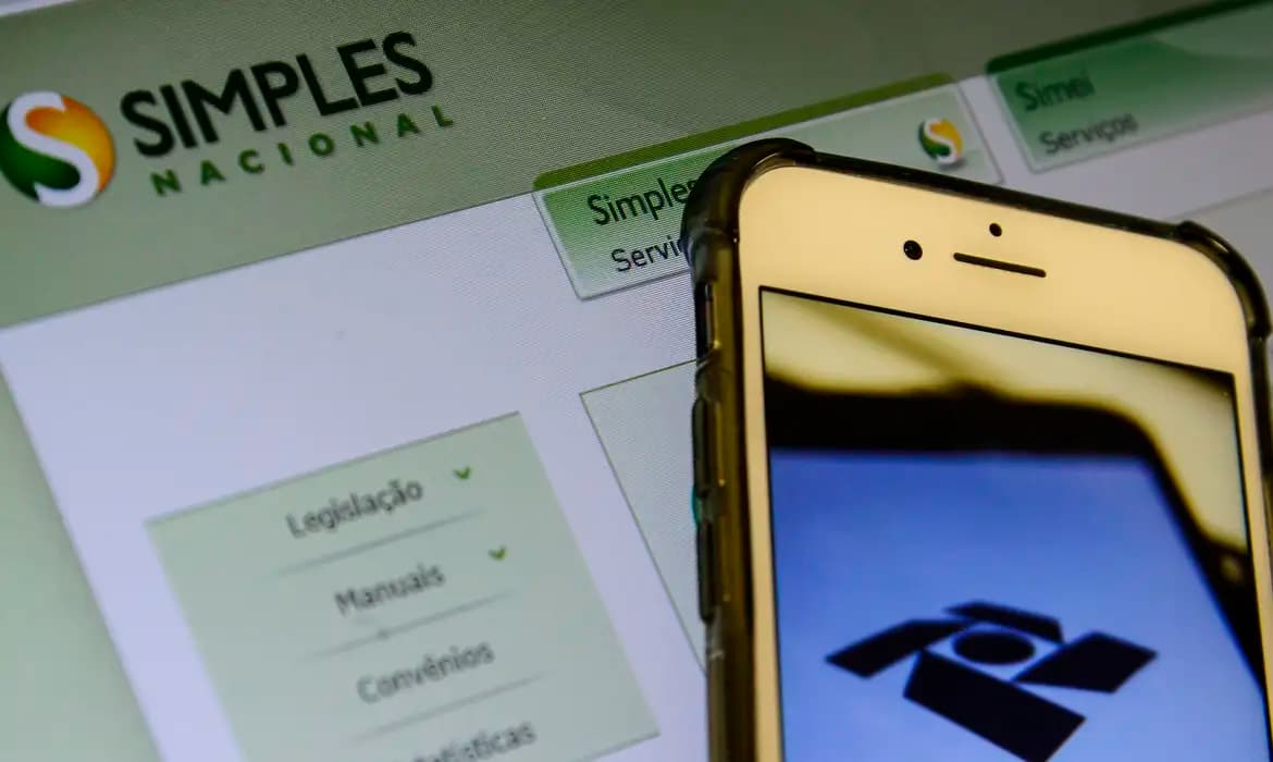 Prazo para optar pelo Simples Nacional é antecipado; confira