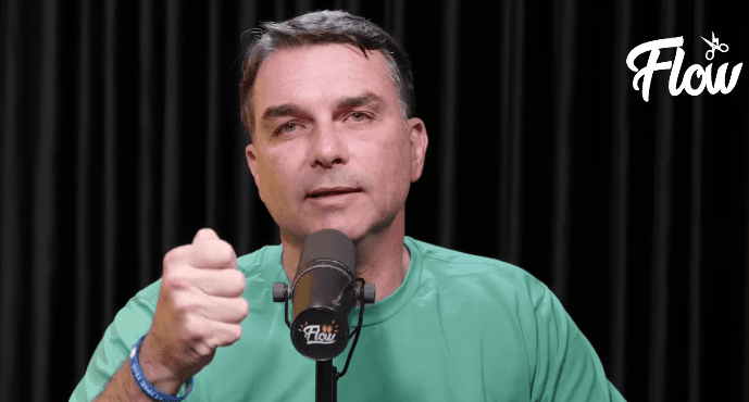 Flávio diz que “estancaria” Michelle se ela não fosse sua madrasta