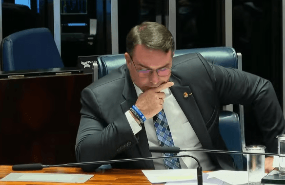 PF vai investigar repasses para filme “Dark Horse” após autorização do STF