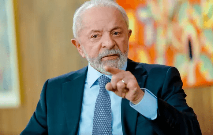 Lula diz que filho responderá à Justiça sem privilégios caso seja investigado