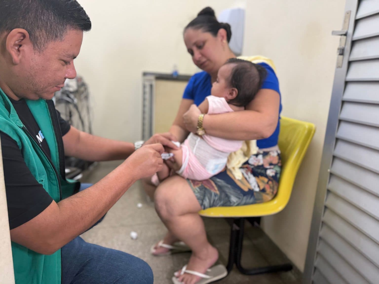 Nova vacina contra meningite e pneumonia passa a ser oferecida em Manaus; saiba onde se vacinar