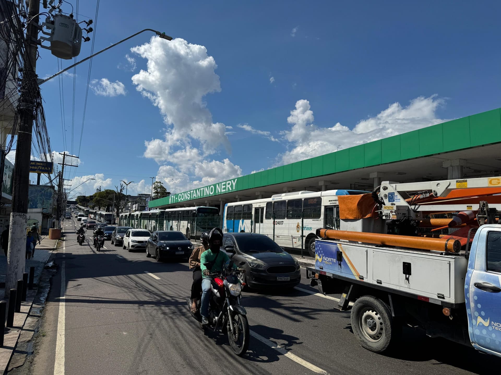 Justiça determina fim da greve e circulação de 100% dos ônibus em Manaus