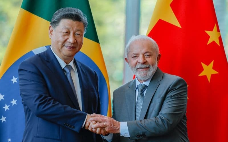 Maioria dos brasileiros prefere China aos EUA como parceiro comercial, aponta pesquisa