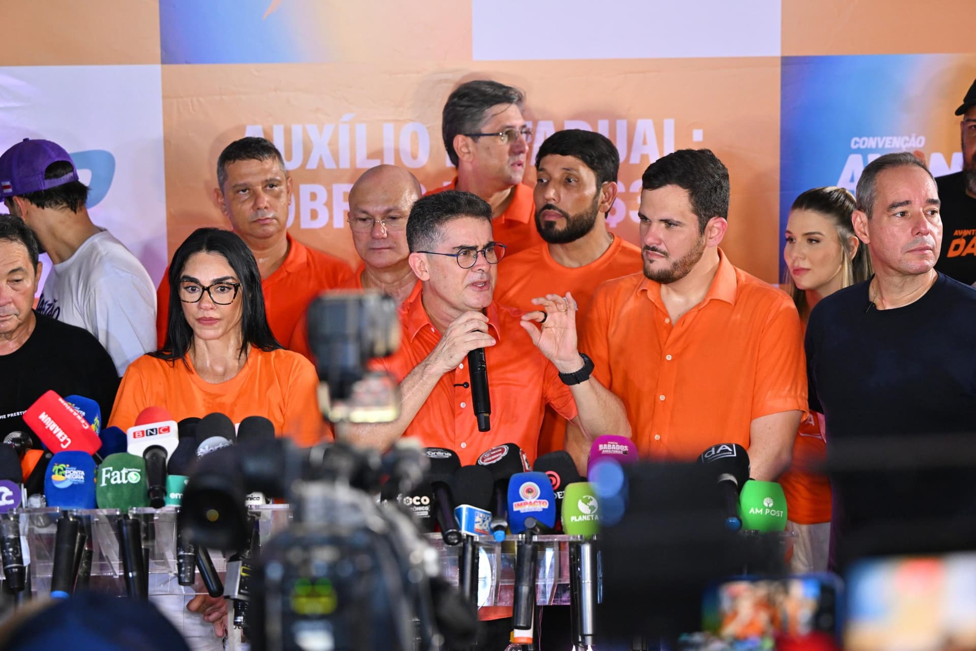 Os sinais políticos deixados pela convenção de David Almeida