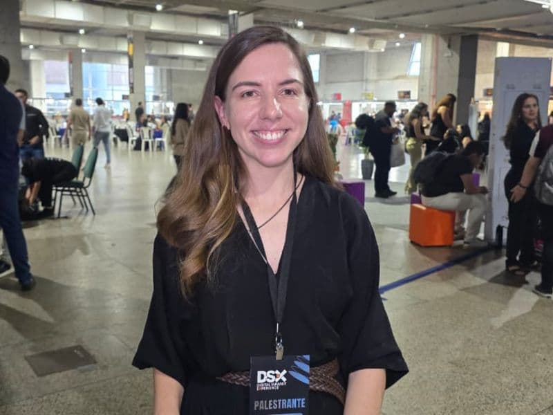 IA deve estar nas mãos da liderança, diz Suelen Scoop no DSX 2026