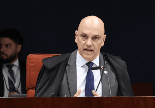 Moraes chama investigação de “fraudulenta” e Mendonça rebate: “mentira!”