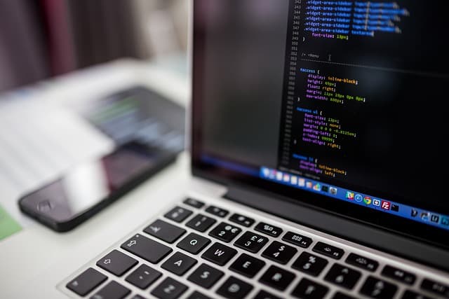 Curso gratuito ensina como usar IA de forma prática e consciente; saiba como se inscrever